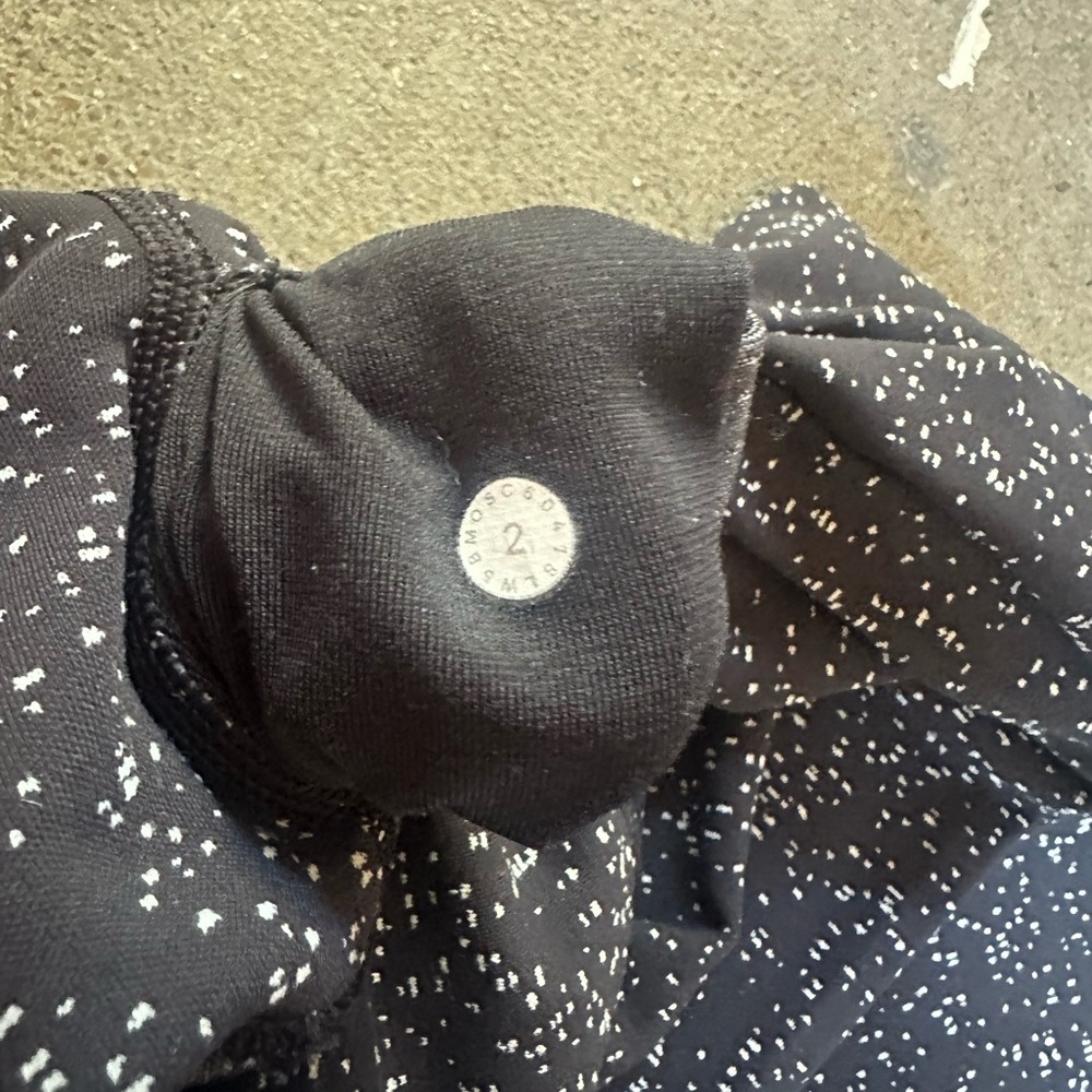 Lululemon Wunder Under High Rise Tight 25" Magnetized Jacquard Black White Sz 2 - Picture 9 of 10